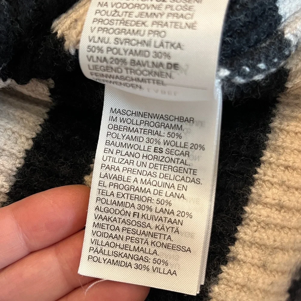 & Other Stories Knitted half-zip sweater  ribbed texture. Cream & Black Size XS - Picture 10 of 13